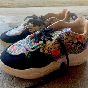 Floral adidas